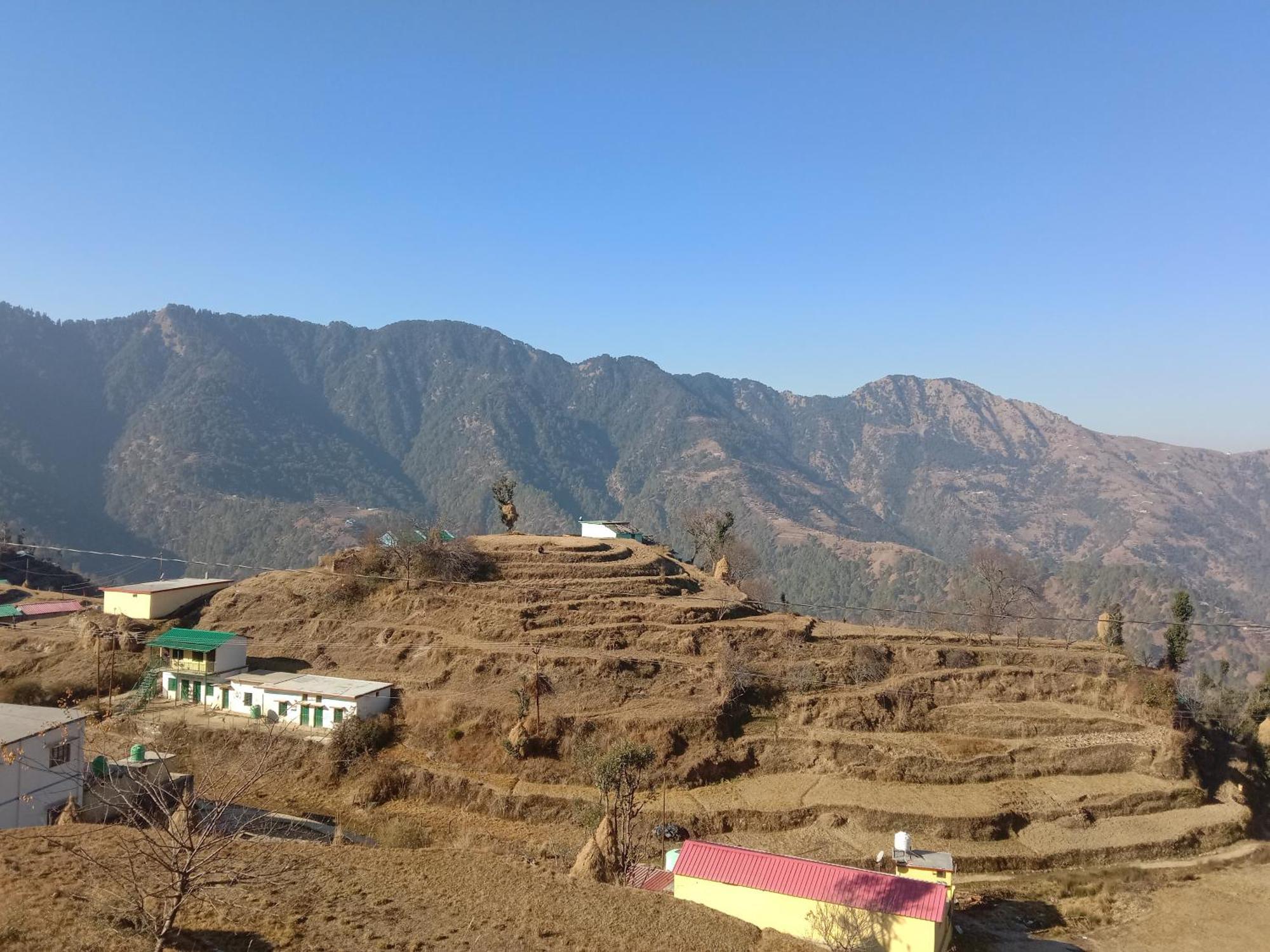 Himalayan Hill Top Resort Kanatal Exterior photo