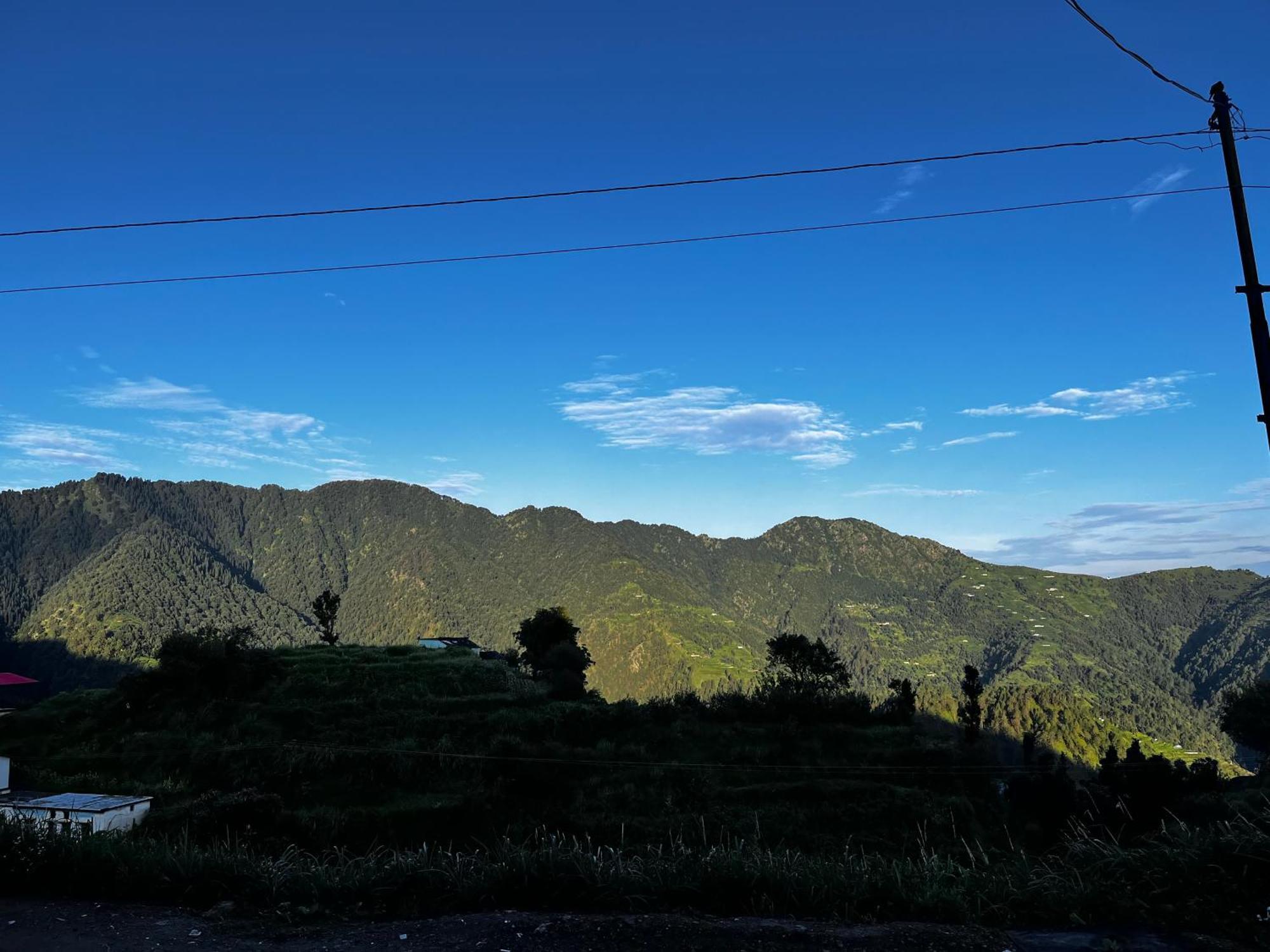 Himalayan Hill Top Resort Kanatal Exterior photo
